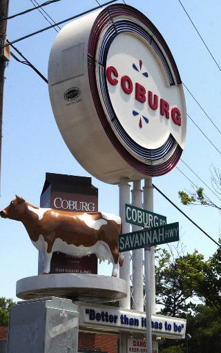 Coburg Dairy name changes to Borden; landmark cow will stay (copy)
